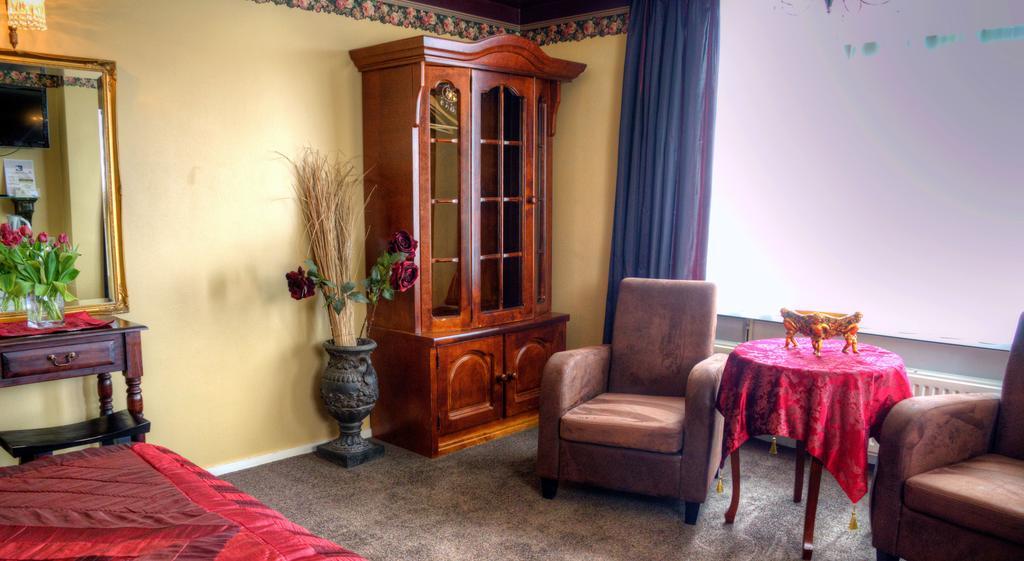 Pension & Spa De Watertoren 잔드보르트 객실 사진