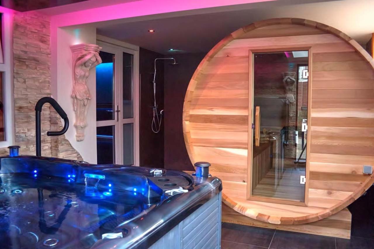 Pension & Spa De Watertoren 잔드보르트 외부 사진